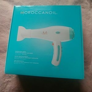 Moroccanoil hair dryer nwot